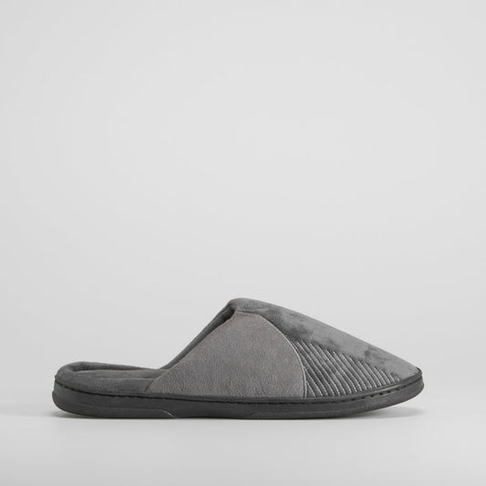 Zapatilla casa gris abierta de OLYNE
