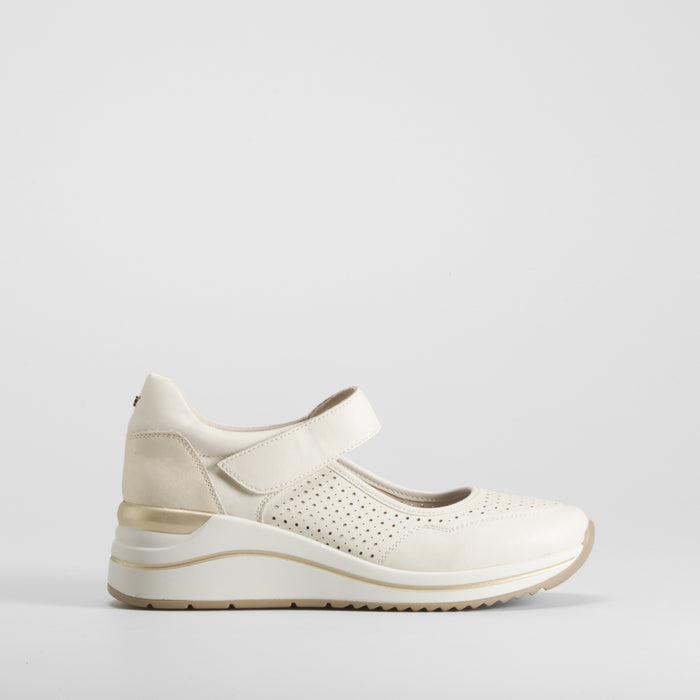 Zapato mary jane beige y oro COMFEET