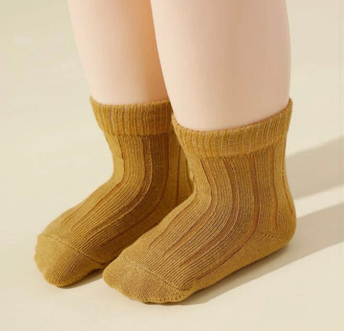 Blooming Wisdom Plain Socks Set