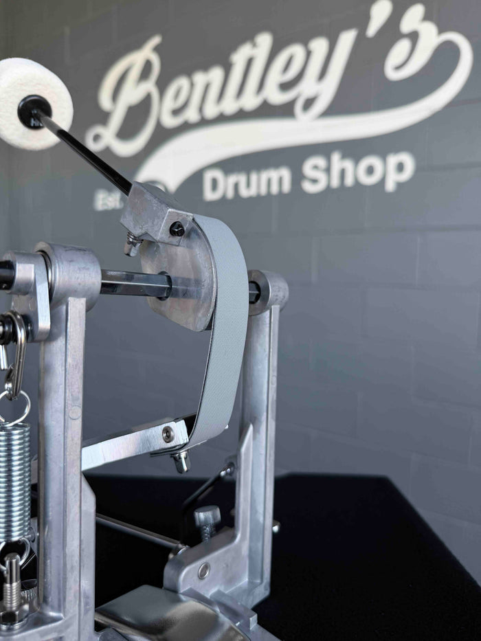 ~NEW!~ Yamaha FP720 Classic Belt-Drive Single Bass Drum Pedal with Long Footboard and Felt Beater *IN STOCK*