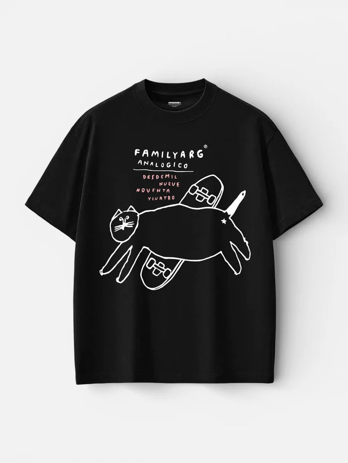 Remera Familyarg Analogico Supersized Negro