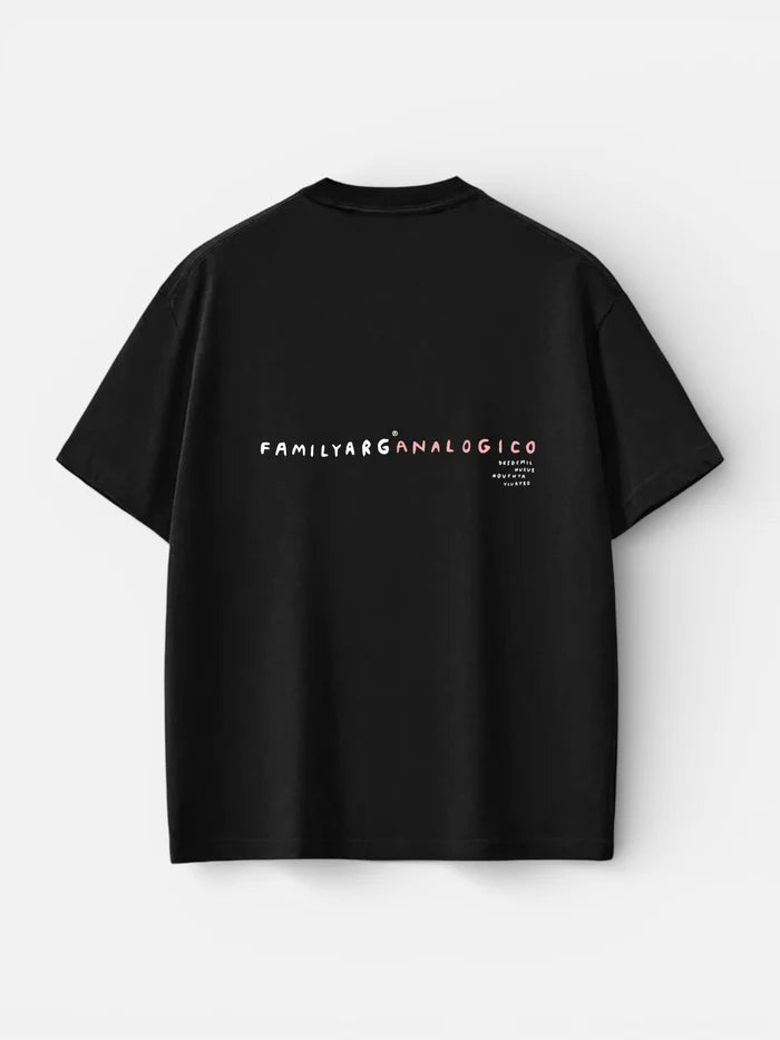 Remera Familyarg Analogico Supersized Negro
